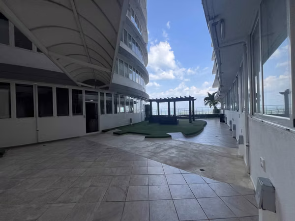 Alquiler de Apartamento Amoblado – PH Bay View (Avenida Balboa)