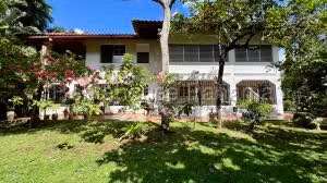 Venta de Casa con 429m2 en Albrook 26-4110SR