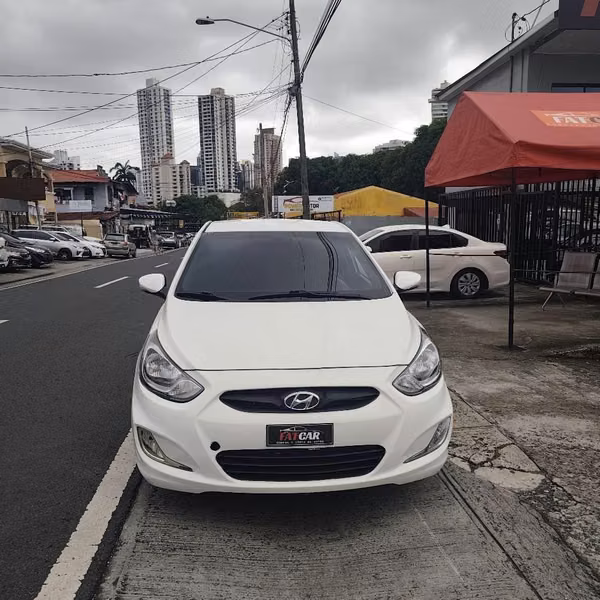 Hyundai Accent 2012