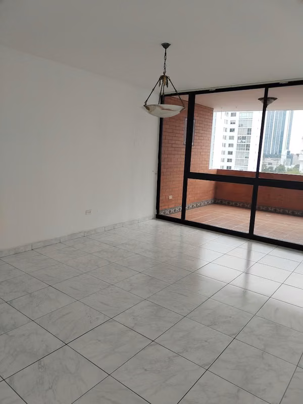 APARTMENT FOR SALE IN CALLE 50