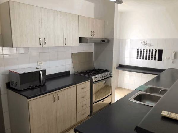 EN VENTA apartamento en 12 de octubre