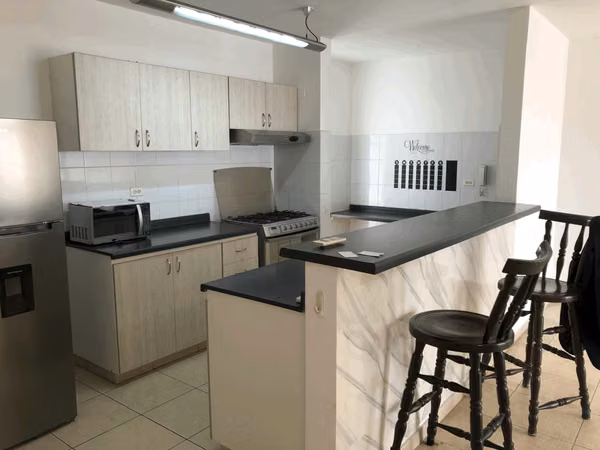 EN VENTA apartamento en 12 de octubre