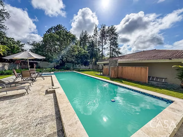 Home with Pool on Spacious Lot for Sale in Santiago, Veraguas