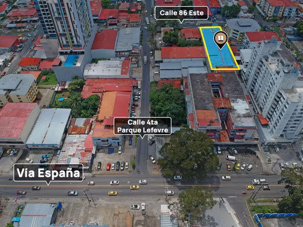 Se alquila Galera en Parque Lefevre de 1,500m2