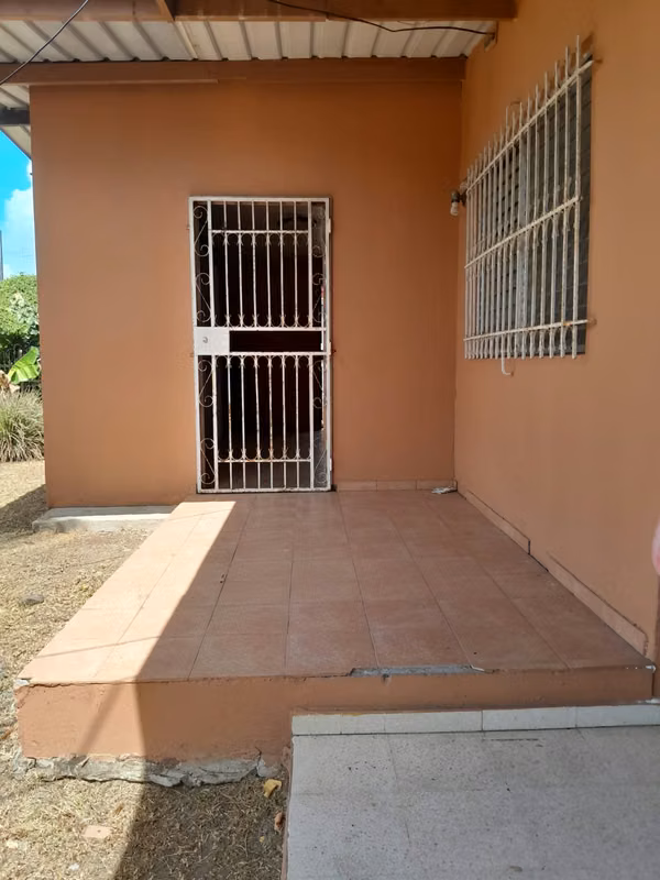 Se Alquila Casa en Urbanizacion Campo Verde