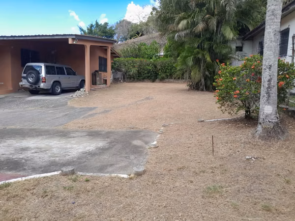 Se Alquila Casa en Urbanizacion Campo Verde