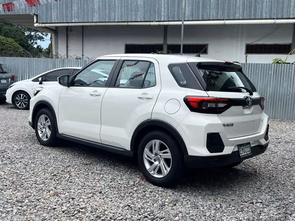 TOYOTA RAIZE 2024! AUTOMATICA DISPONIBLE EN DAVID CHIRIQUÍ