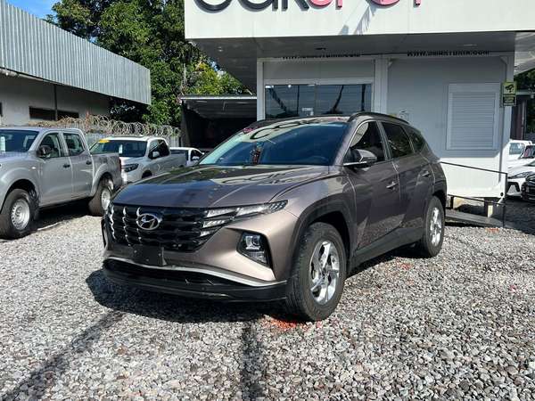 HYUNDAI TUCSON MANUAL 2023 MANUAL (DISPONIBLE- DAVID, CHIRIQUI)