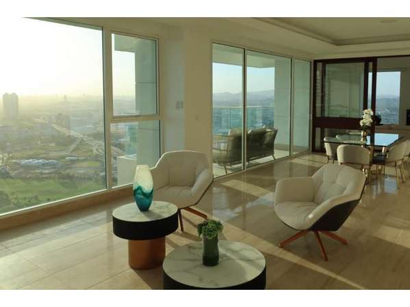 Alquiler de espectácular apartamento de lujo amoblado en Santa María