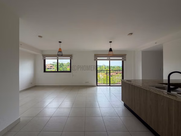 Apartamento en Venta en Clayton Panamá – Vida Moderna Rodeada de Naturaleza