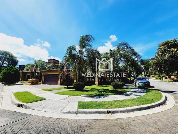 FOR RENT – SPECTACULAR FAMILY HOME IN CLAYTON | EMBASSY CLUB  4 BEDROOMS