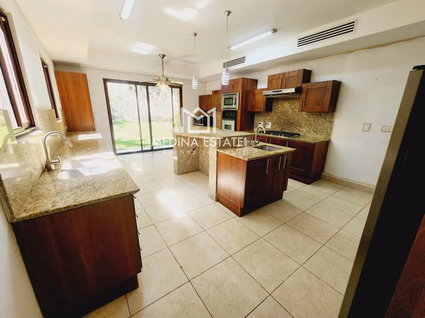 FOR RENT – SPECTACULAR FAMILY HOME IN CLAYTON | EMBASSY CLUB  4 BEDROOMS