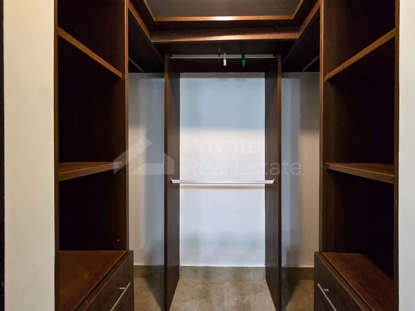 VENTA DE APARTAMENTO EN PH EMBASSY CLUB EN CLAYTON