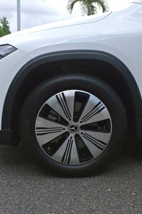 Mercedes-Benz EQA  – Eléctrico | Autonomía 610 km