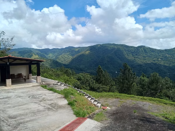 Casa-Terreno en Altos el Maria