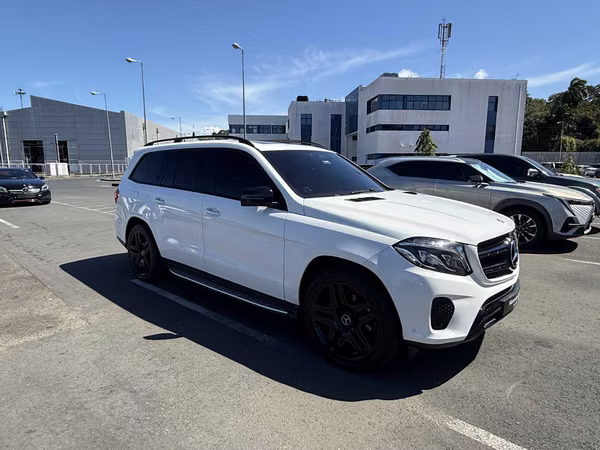 Mercedes-Benz GLS 350d 2018 – El SUV de lujo que lo tiene todo