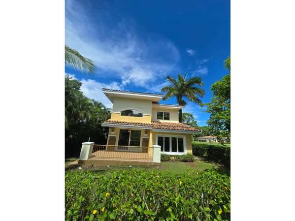 Casa en venta - PH Tucan Country Club - Cocoli - M.M
