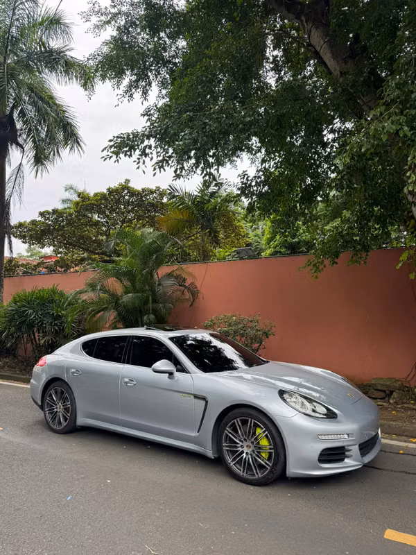 PORSCHE PANAMERA E HYBRID 2016 23.900