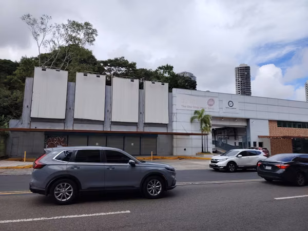 ALQUILO VALLAS PUBLICITARIAS CON EXCELENTE UBICACIÓN