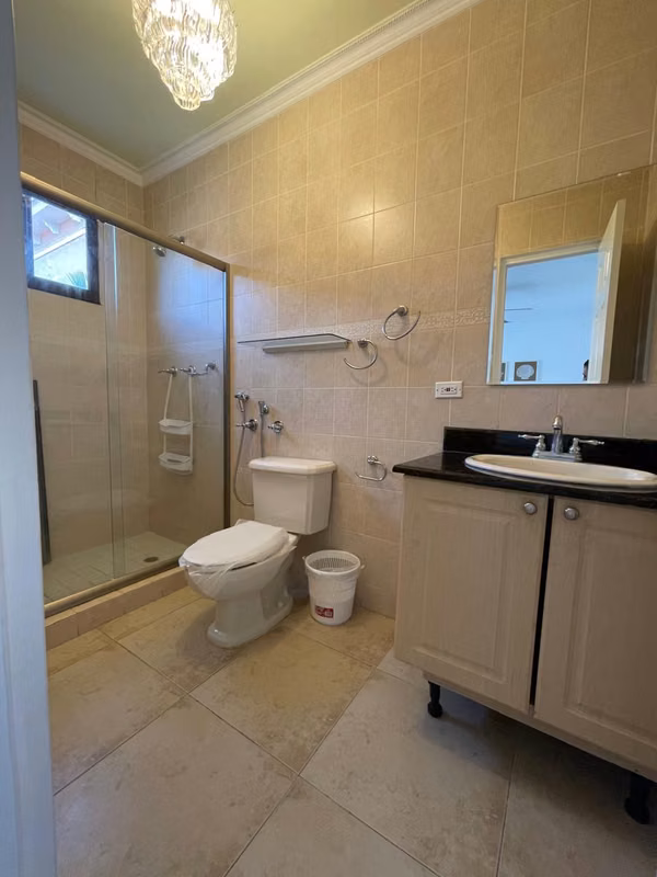 IMMACULATE SINGLE-FAMILY HOUSE WITH POOL FOR RENT - GATED COMMUNITY