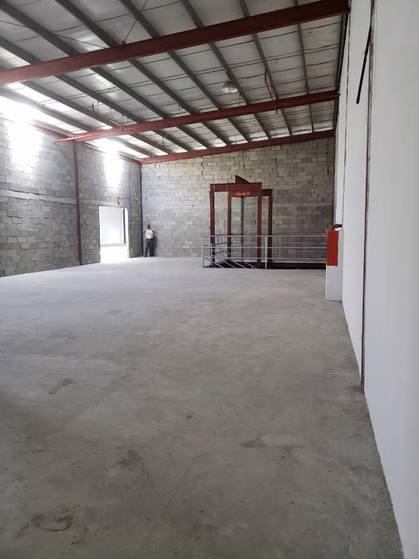COSTA DEL ESTE PARQUE INDUSTRIAL BODEGA ALQUILO 1,800 M2 2 NIVELES