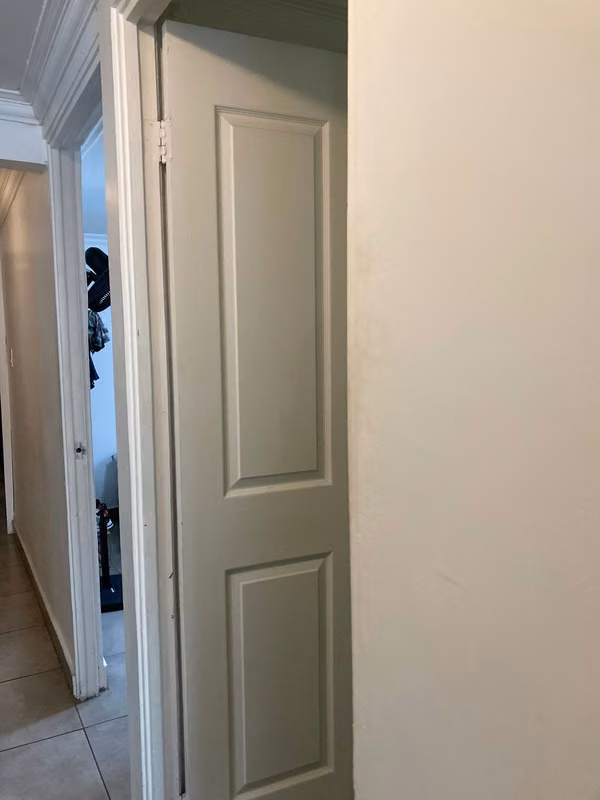SE VENDE CASA DE 4 REC EN LAS ACACIAS CALLE PRINCIPAL NEGOCIABLE (CAMRO)
