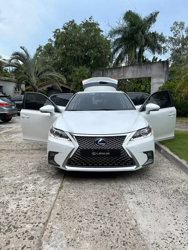 Lexus CT 200h 2019