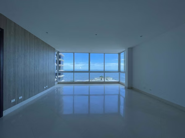 Melissa Foster Luxury Rents Exclusive Apartment in PH The Point  MFR1855