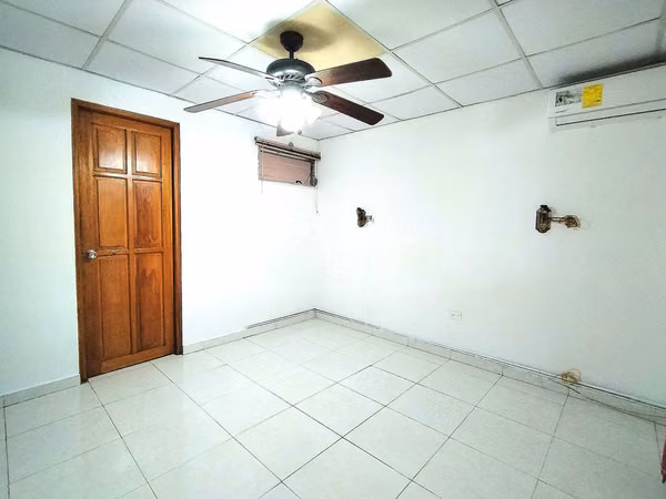 VENTA DE CASA ADOSADA EN VILLA CÁCERES