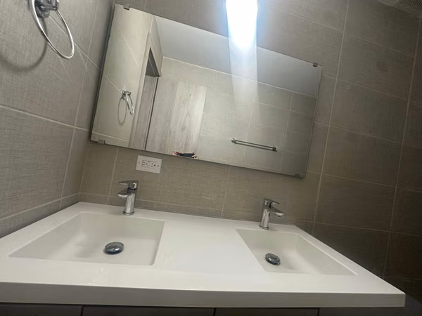 SE VENDE 43GV BELLA VISTA AVE. BALBOA LINEA BLANCA