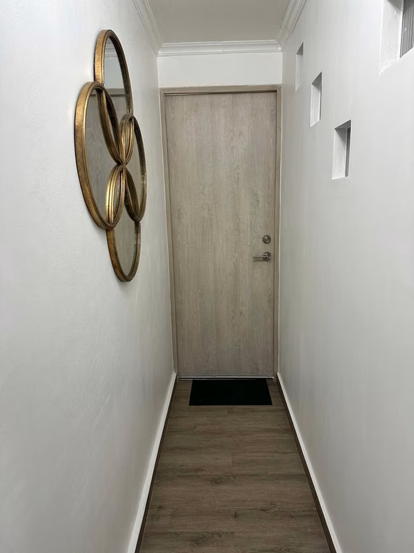 Private studio with separate entrance | One Person | All-inclusive
