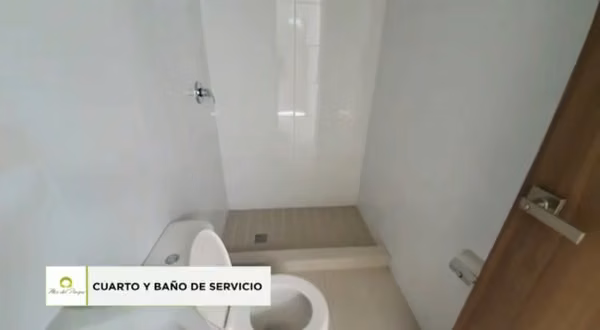 VIA CENTENARIO CASAS DE 2 NIVELES 3, 4 y 5 Recamaras 219m2 hasta 331m2