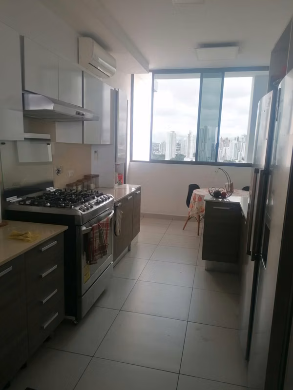 Vendo hermoso apartamento en PH Dalmare