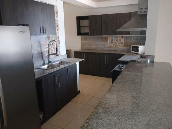 SE VENDE CASA PH VALLES DEL LAGO