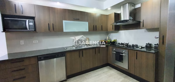 Obarrio, Venta de Apartamento en P.H. Millenium completamente renovado
