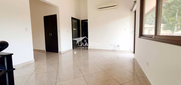 Clayton, Venta de Casa Unifamiliar en Sendero de Camino de Cruces con 2 terrazas