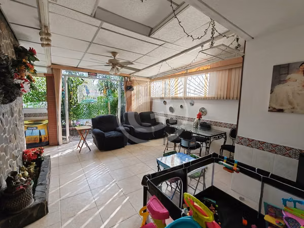Venta Casa Condado del Rey 3 habitaciones 3 baños