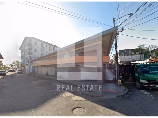 Edificio Comercial en Casco Viejo