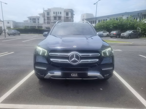 Mercedes Benz GLE 450 del 2024 COMO NUEVO