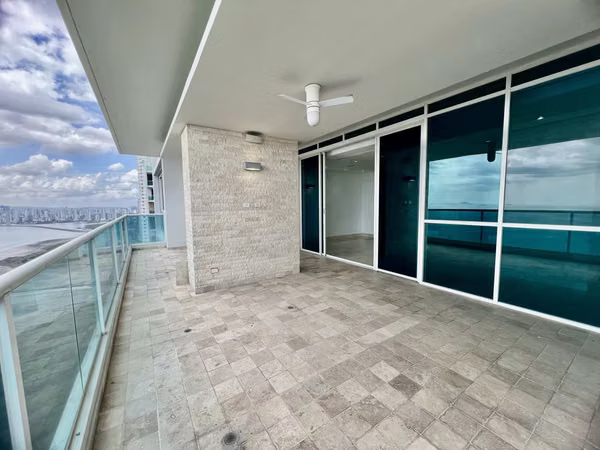 Venta Apartamento en Vitri, Penthouse, 4 Rec. Frente Al Mar