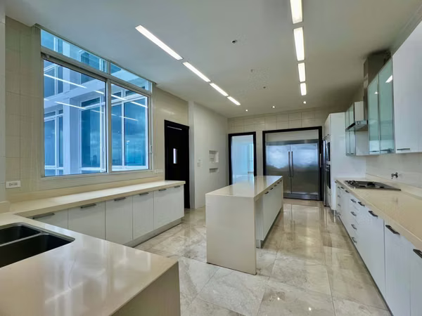Venta Apartamento en Vitri, Penthouse, 4 Rec. Frente Al Mar