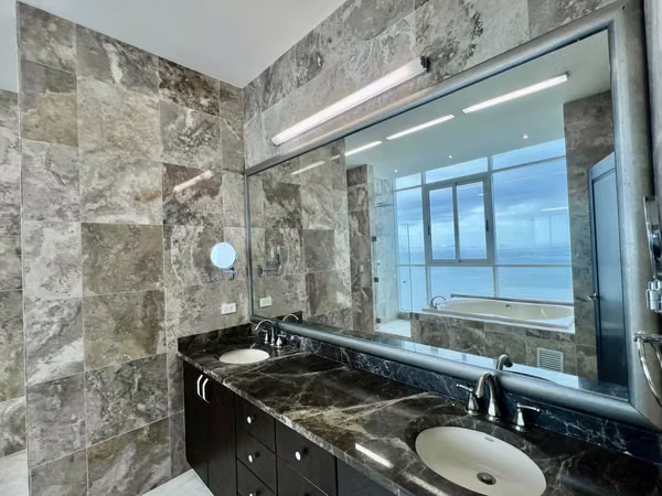 Alquiler Apartamento en Vitri, Penthouse, 4 Rec. Frente Al Mar