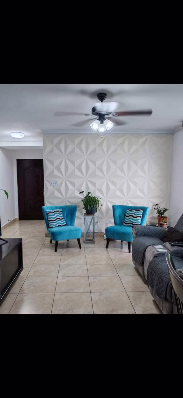 VENDO APARTAMENTO EN CONDADO DEL REY 180,000.00