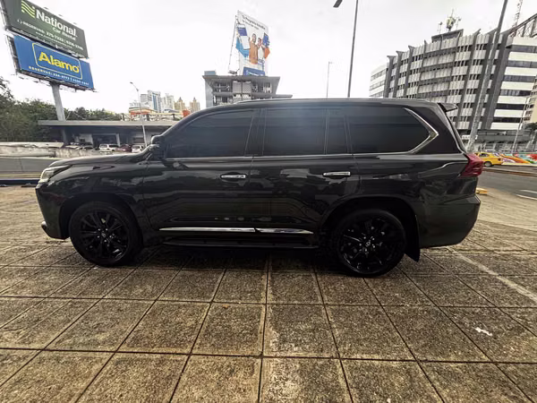 LEXUS LX