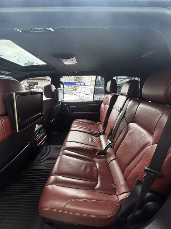 LEXUS LX