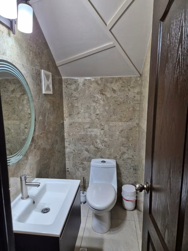 APARTMENT RENTAL -5D STREET