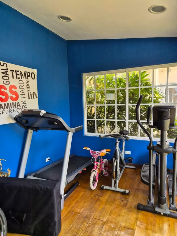 APARTMENT RENTAL -5D STREET
