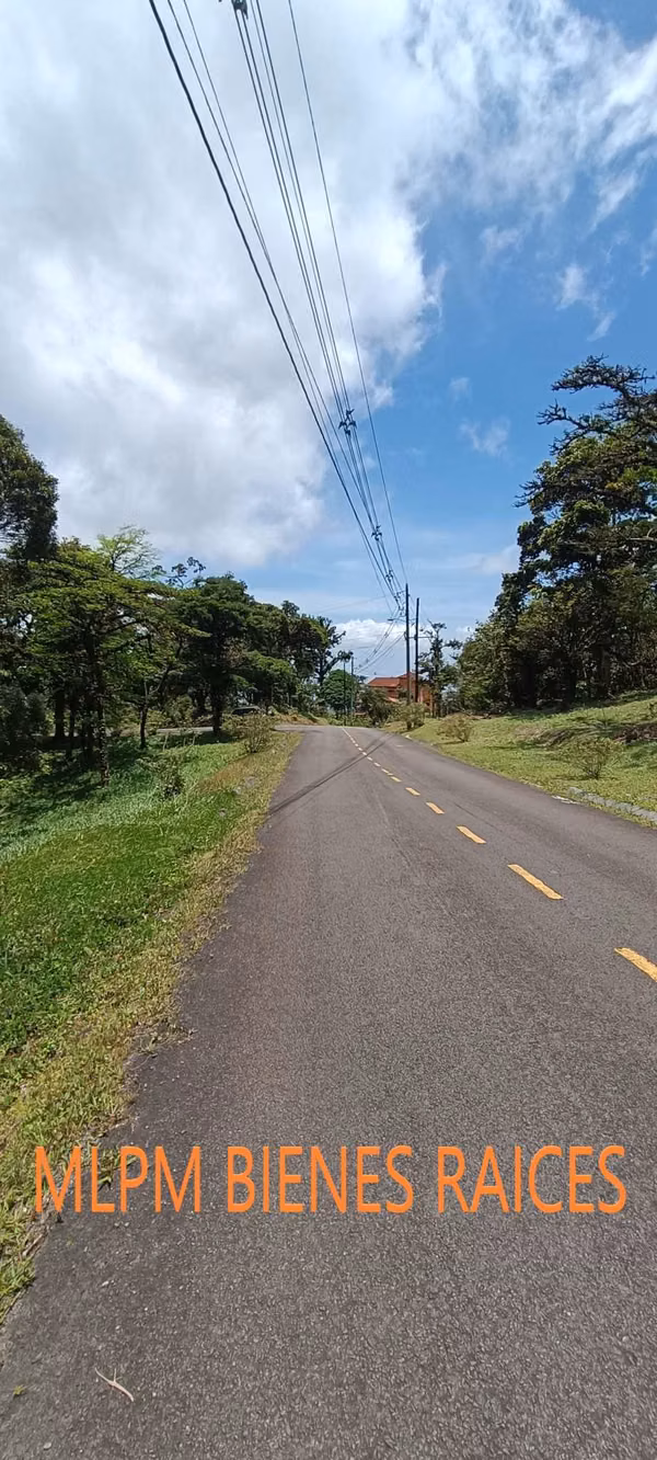 Land for Sale in Altos del Maria La Rioca