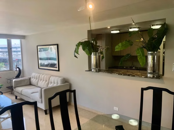 Apartamento Amoblado en Marbella frente al Parque ID 25498