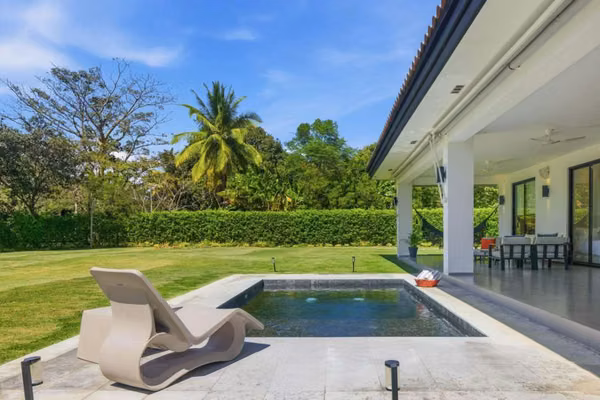 Beach House for Sale – Right Next to Buenaventura ID 25501